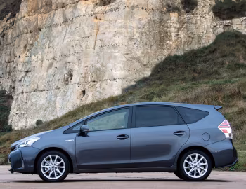Toyota Prius+ [UK-spec] (ZVW40W) '2015–20