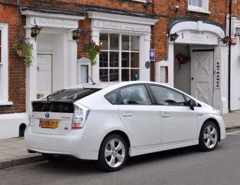 Toyota Prius [UK-spec] (ZVW30) '2009–11