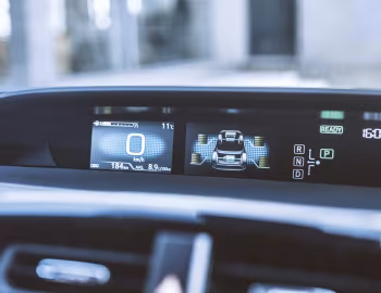 Комбинация приборов Toyota Prius [Worldwide] '2019–22