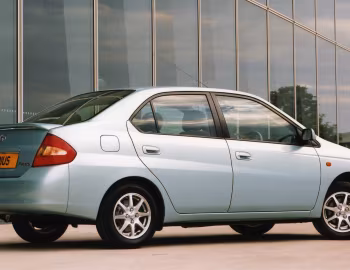 Toyota Prius [UK-spec] (NHW11) '2000–03