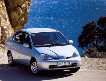 Toyota Prius (NHW11) '2000–03
