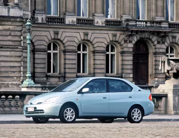 Toyota Prius (NHW11) '2000–03