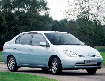 Toyota Prius (NHW11) '2000–03