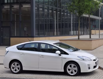 Toyota Prius [UK-spec] (ZVW30) '2009–11