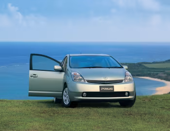 Toyota Prius G (NHW20) '09.2003–04.2009