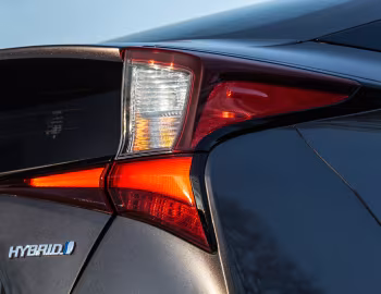 2019–22 Toyota Prius L Eco [North America] '2019–22