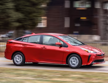 2019–22 Toyota Prius LE [North America] '2019–22