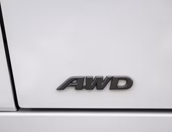 2023–pr. Toyota Prius Limited AWD [North America] '2023–pr.