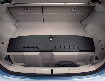 Ambos Toyota Prius Plug-In Hybrid [UK-spec] (ZVW35) '2011–17