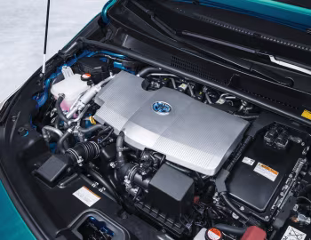 Bajo el capó Toyota Prius Plug-in Hybrid '2016–23