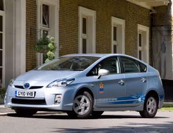 Toyota Prius Plug-In Hybrid Pre-production Test Car [UK-spec] (ZVW35) '2009–10