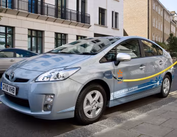Toyota Prius Plug-In Hybrid Pre-production Test Car [UK-spec] (ZVW35) '2009–10