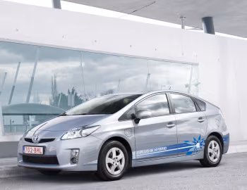 Toyota Prius Plug-In Hybrid Pre-production Test Car [EU-spec] (ZVW35) '2009–10