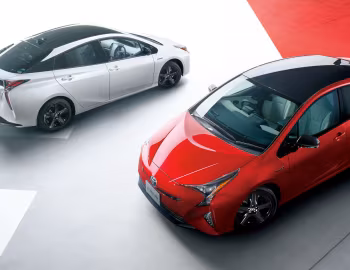 Toyota Prius "Touring Select 20th Anniversary Limited" [Japan] '11.2017–18