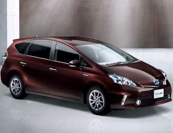 Toyota Prius α "tune BLACK" [Japan] (ZVW40W) '08.2013–11.2014