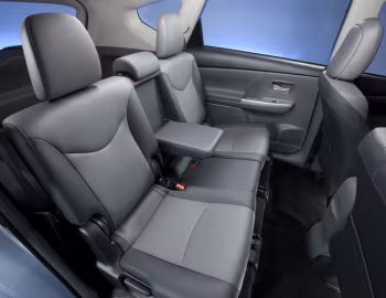 Interior 2012–14 Toyota Prius v [North America] (ZVW40W) '2011–14