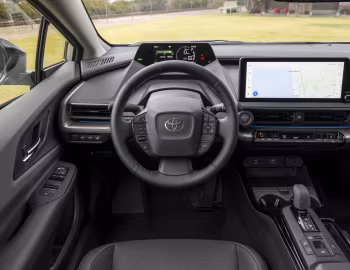 Panel frontal 2023–pr. Toyota Prius XLE [North America] '2023–pr.