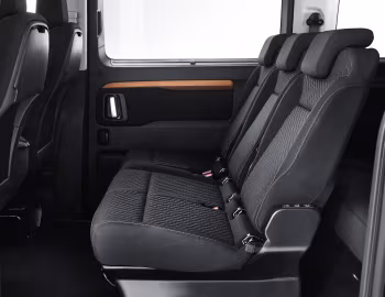 Интерьер Toyota ProAce Verso '2016–23