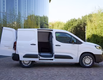 Toyota ProAce City Van Electric [EU-spec] '2024–pr.