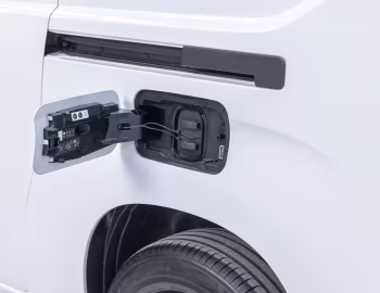 Toyota ProAce City Van Electric L2 [UK-spec] '2024–pr.