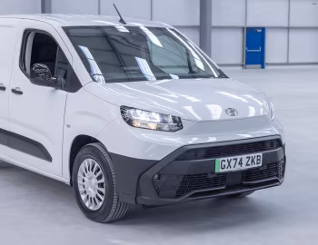 Toyota ProAce City Van Electric L2 [UK-spec] '2024–pr.