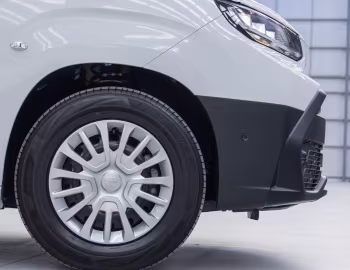 Toyota ProAce City Van Electric L2 [UK-spec] '2024–pr.