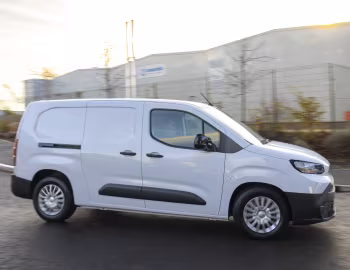 Toyota ProAce City Van Electric L2 [UK-spec] '2024–pr.