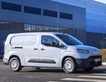 Toyota ProAce City Van Electric L2 [UK-spec] '2024–pr.