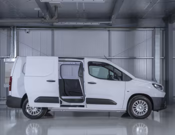 Toyota ProAce City Van Electric L2 [UK-spec] '2024–pr.