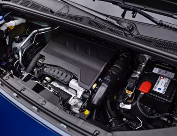 Bajo el capó Toyota ProAce City Verso [EU-spec] '2019–23