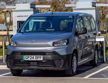 Toyota ProAce City Verso Electric L2 [UK-spec] '2024–pr.