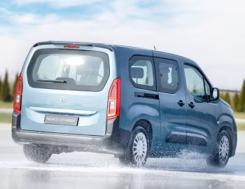 Toyota ProAce City Verso L2 [EU-spec] '2024–pr.
