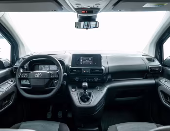 Panel frontal Toyota ProAce City Verso L2 [EU-spec] '2024–pr.