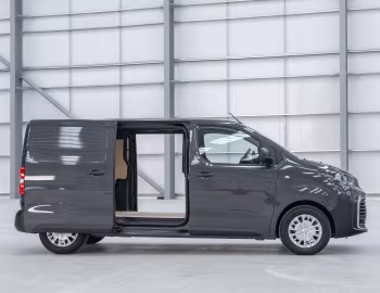 Toyota ProAce Electric Van [UK-spec] '2024–pr.