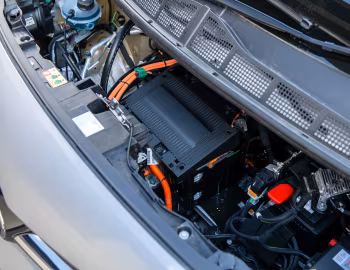 Bajo el capó Toyota ProAce Electric Van [UK-spec] '2021–23