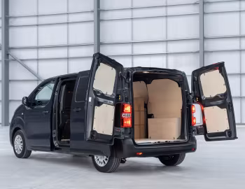 Toyota ProAce Electric Van [UK-spec] '2024–pr.