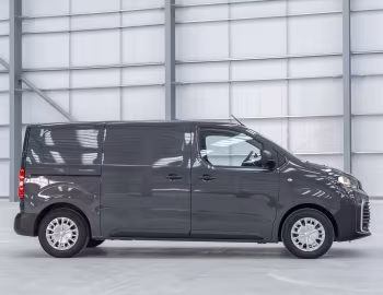 Toyota ProAce Electric Van [UK-spec] '2024–pr.