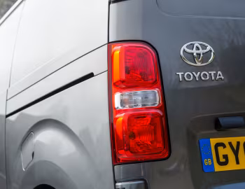 Toyota ProAce Van [UK-spec] '2017–23