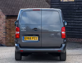 Toyota ProAce Van [UK-spec] '2017–23