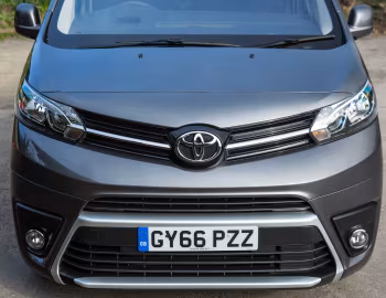 Toyota ProAce Van [UK-spec] '2017–23