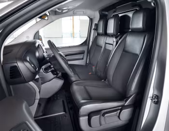Интерьер Toyota ProAce Van Compact [EU-spec] '2016–23