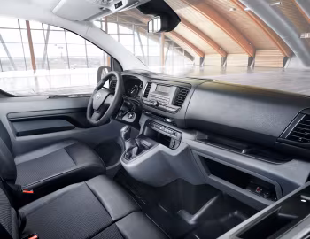 Интерьер Toyota ProAce Van Compact [EU-spec] '2016–23