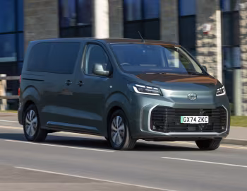 Toyota ProAce Verso Electric [UK-spec] '2024–pr.