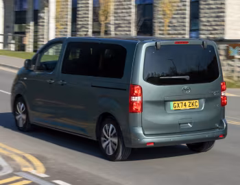 Toyota ProAce Verso Electric [UK-spec] '2024–pr.