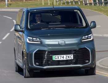 Toyota ProAce Verso Electric [UK-spec] '2024–pr.