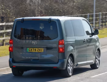 Toyota ProAce Verso Electric [UK-spec] '2024–pr.