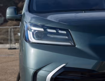 Toyota ProAce Verso Electric [UK-spec] '2024–pr.