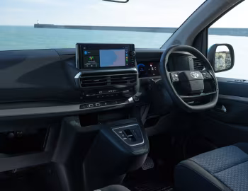 Interior Toyota ProAce Verso Electric [UK-spec] '2024–pr.