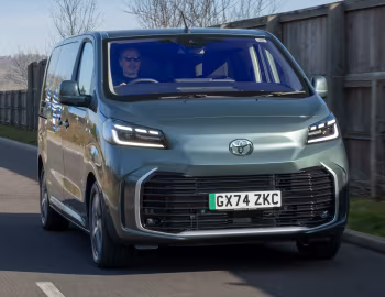 Toyota ProAce Verso Electric [UK-spec] '2024–pr.