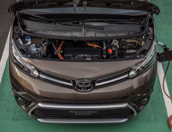 Bajo el capó Toyota ProAce Verso Electric [EU-spec] '2020–23